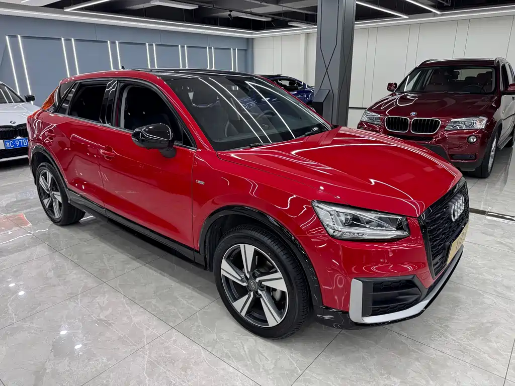 Audi Q2L 2020 — фото 3