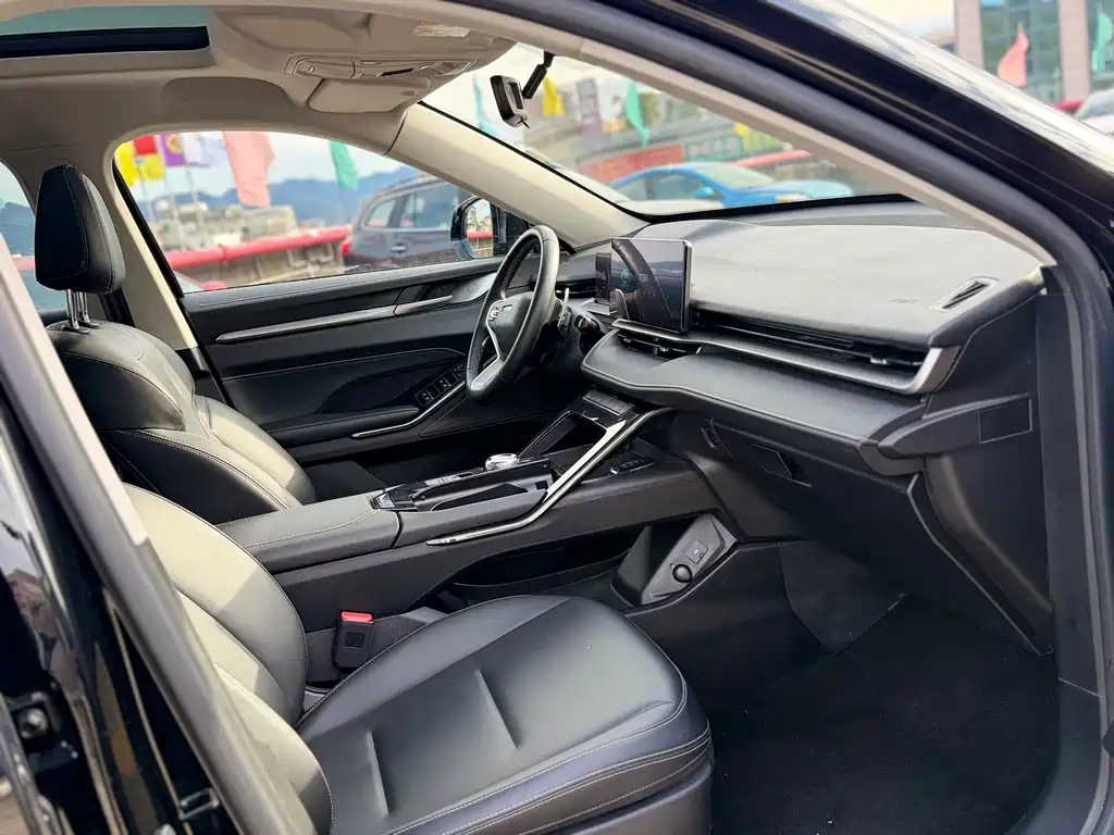 Haval H6 2023 — фото 13
