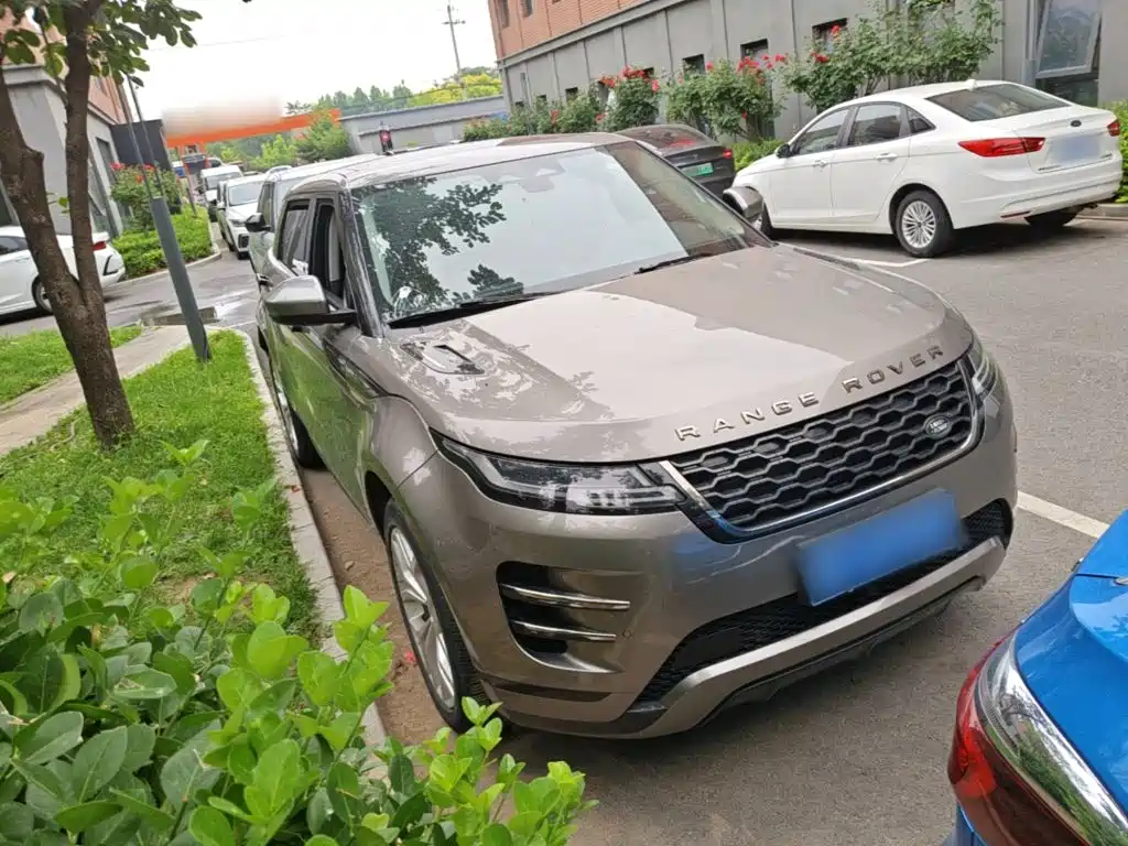 Land Rover Evoque 2022 — фото 4