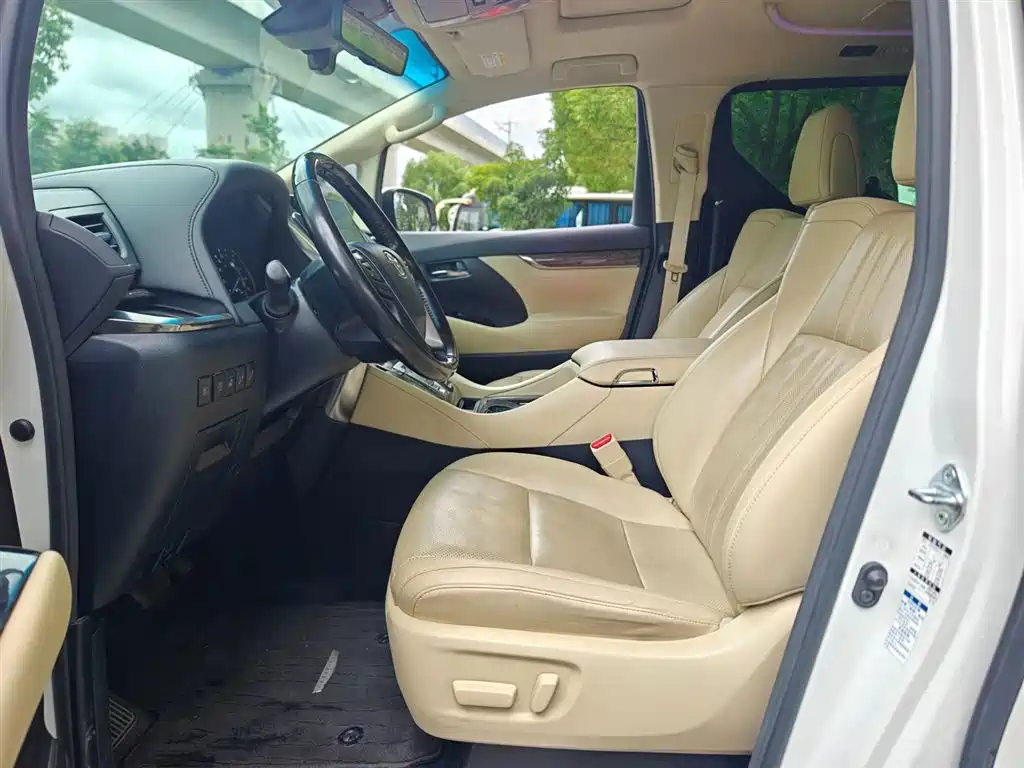 Toyota Vellfire 2020 — фото 12