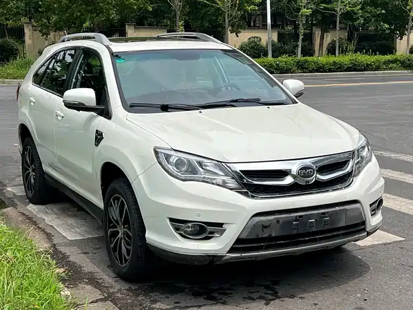 BYD S7 2015