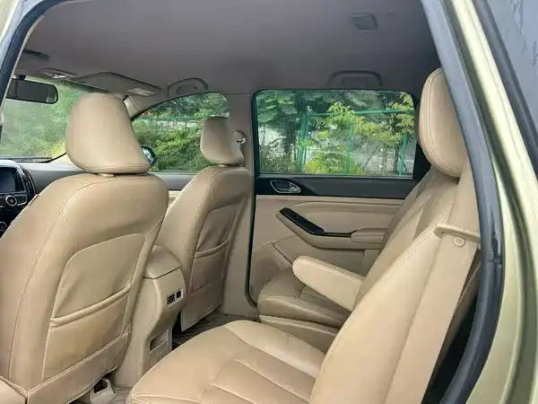 Baojun 730 2014