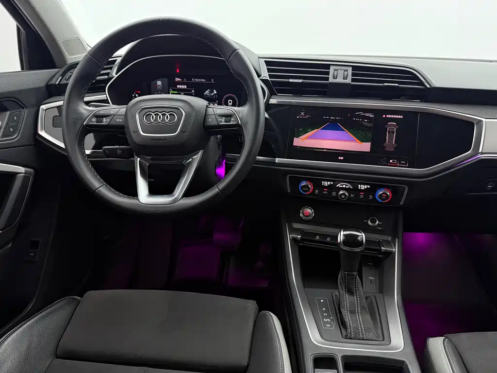 Audi Q3 2022 — фото 10