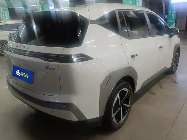 Aion Y 2024