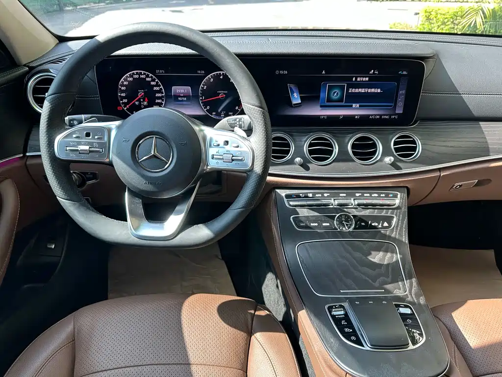 Mercedes-Benz E-Class 2020 — фото 12