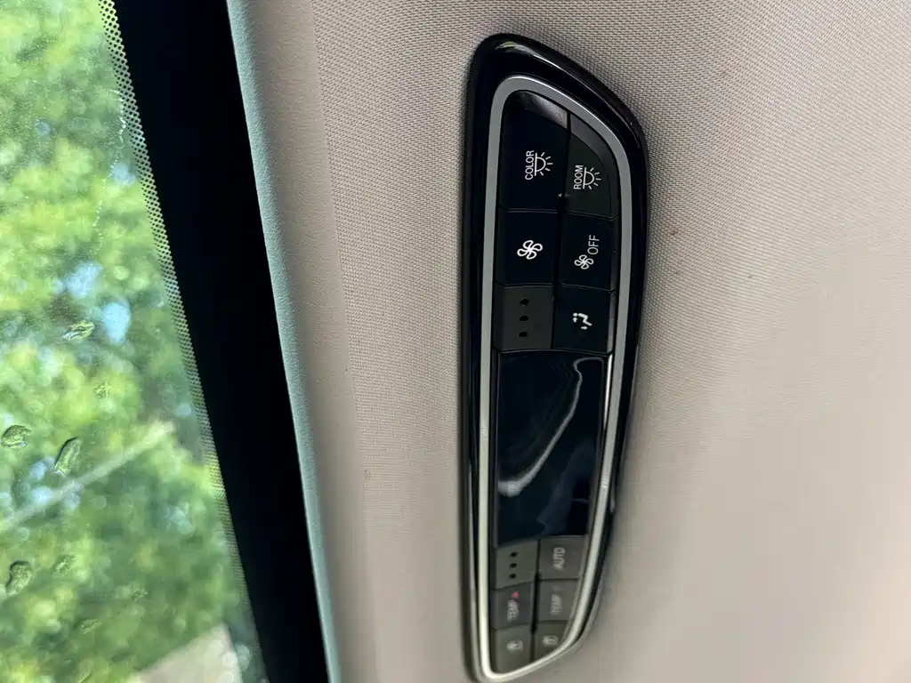 GAC Motor Trumpchi M8 2021 — фото 16