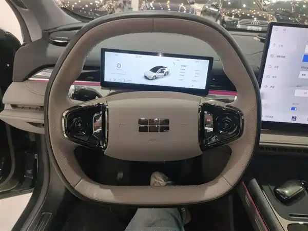 Geely Galaxy Starshine 8 2025
