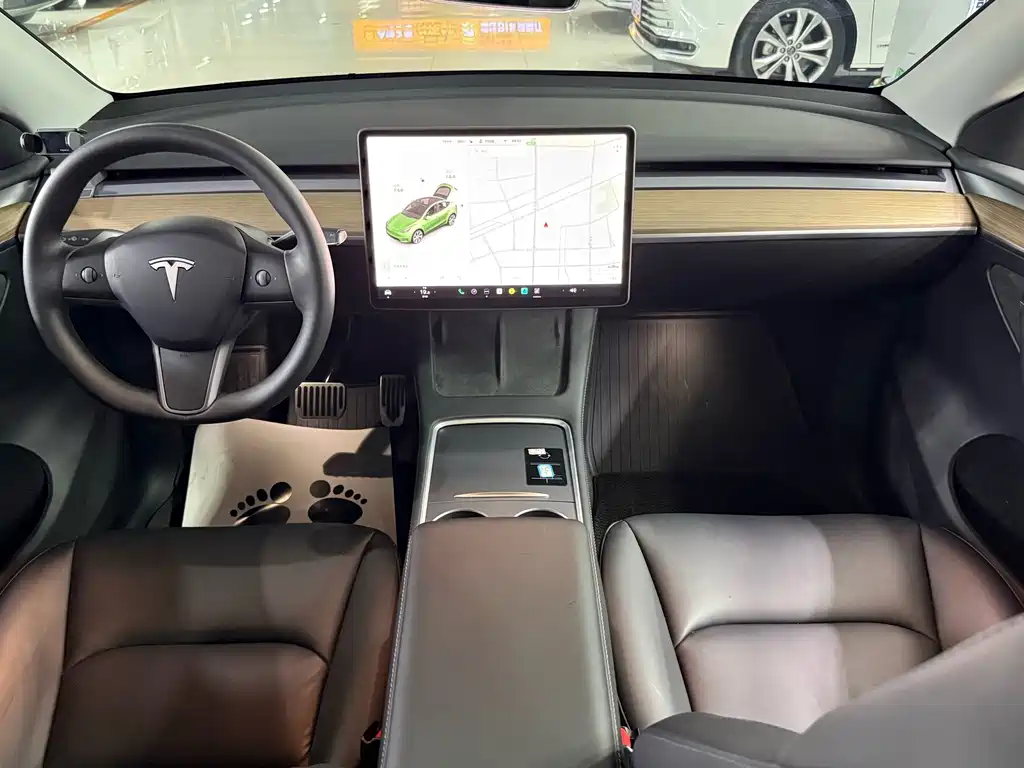 Tesla Model Y 2022 — фото 9