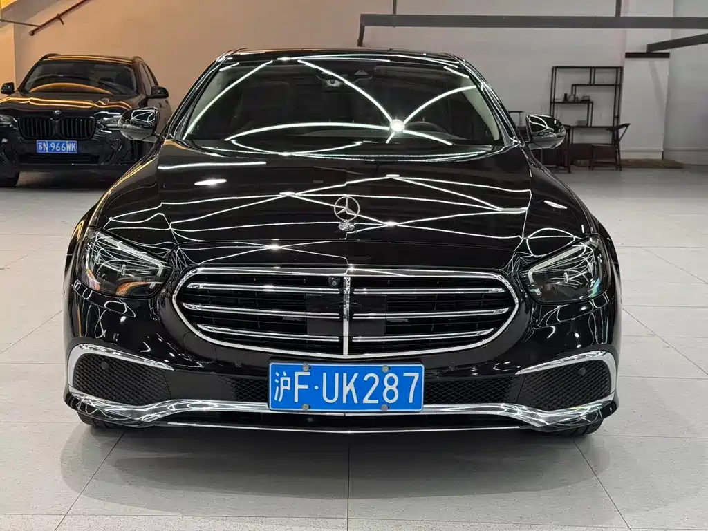 Mercedes-Benz E-Class 2022