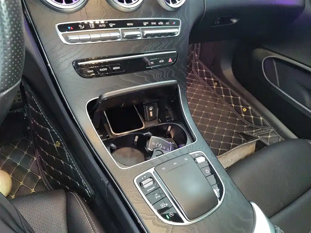 Mercedes-Benz C-Class 2021 — фото 10