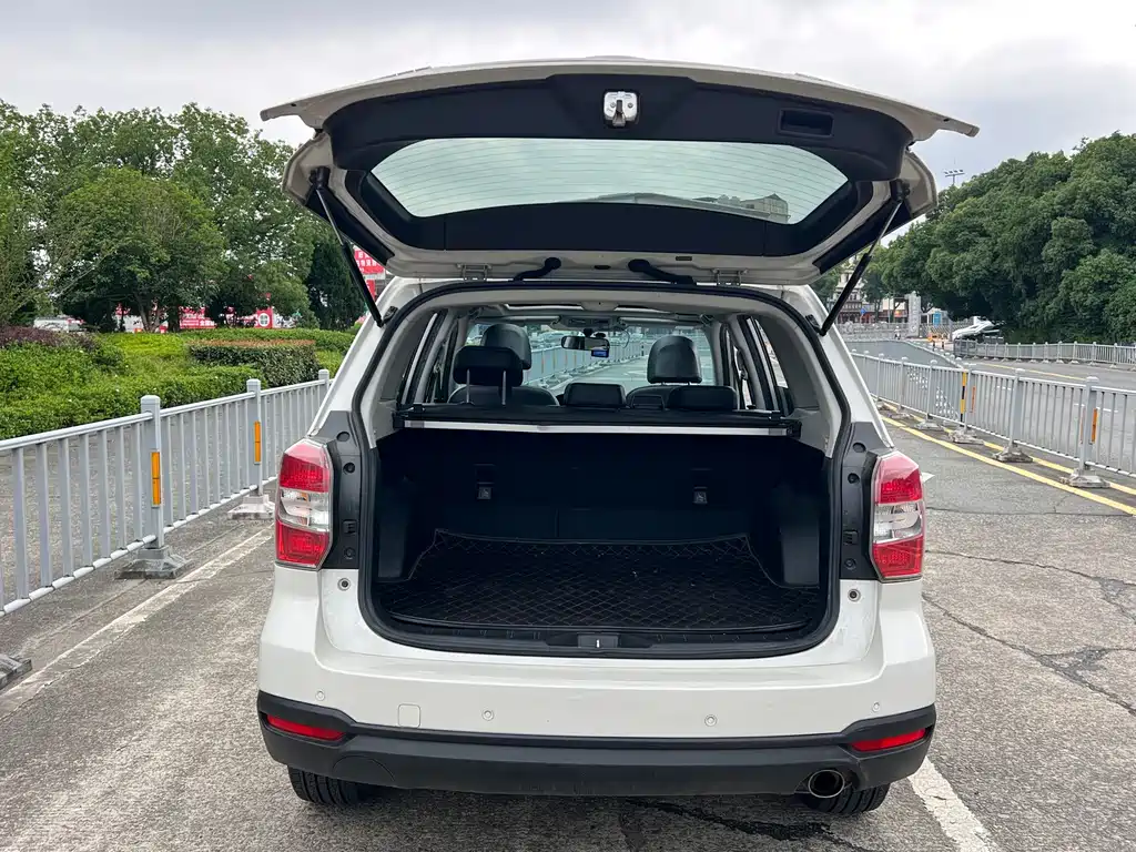 Subaru Forester 2014 — фото 13