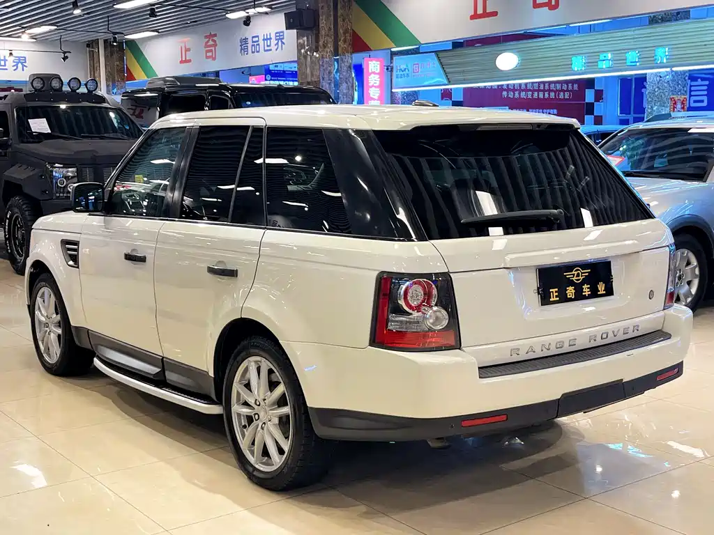 Land Rover Sport 2010 — фото 4