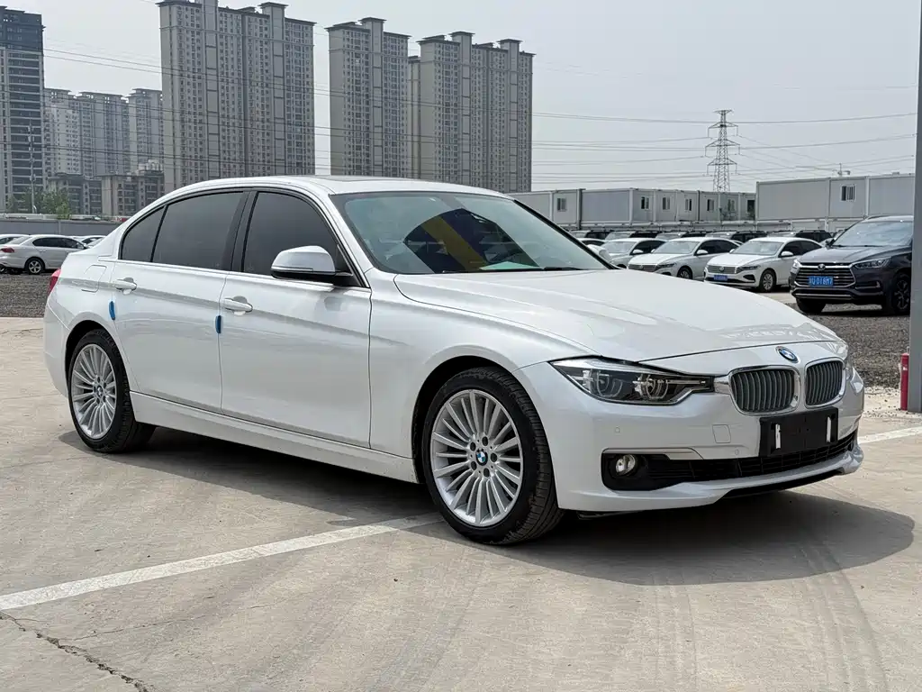 BMW 3 Series 2018 — фото 3