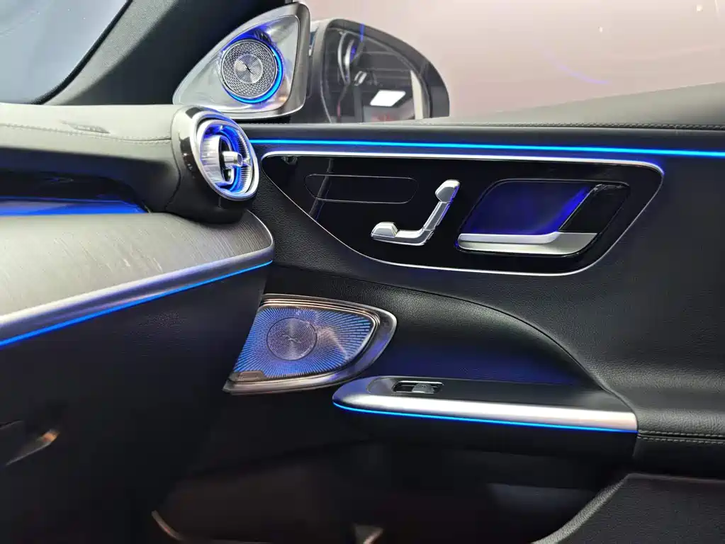 Mercedes-Benz C-Class 2022 — фото 12