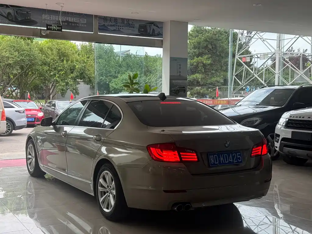 BMW 5 Series 2011
