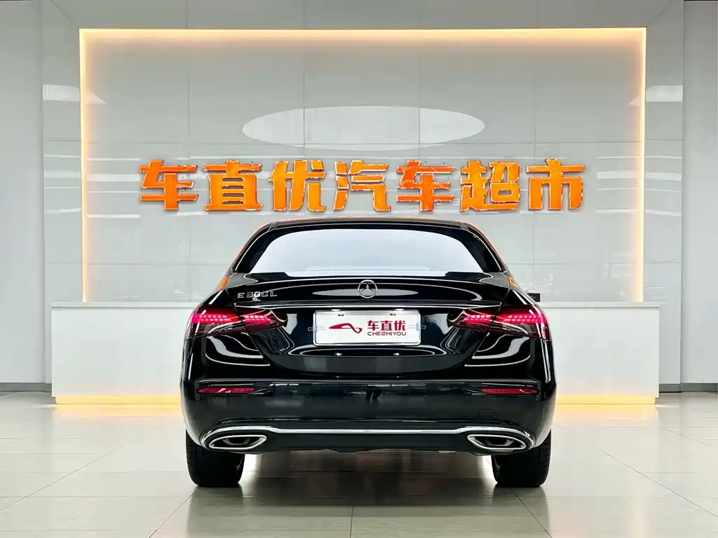 Mercedes-Benz E-Class 2022