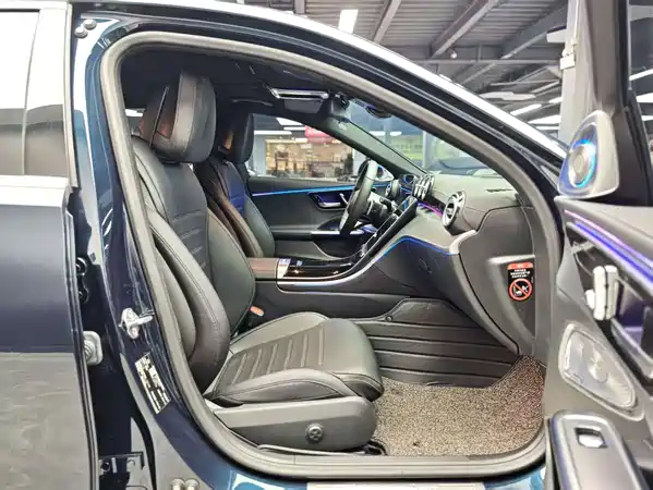 Mercedes-Benz C-Class 2022