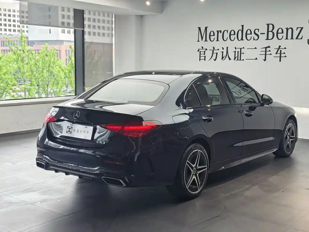 Mercedes-Benz C-Class 2023 — фото 14