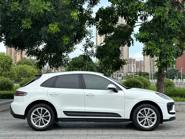 Porsche Macan 2022