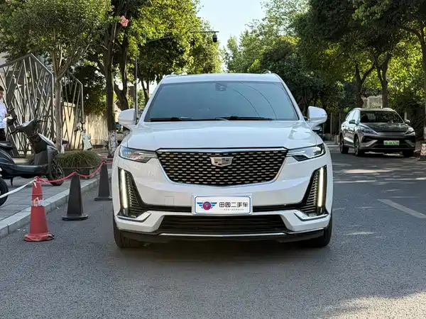 Cadillac XT6 2021