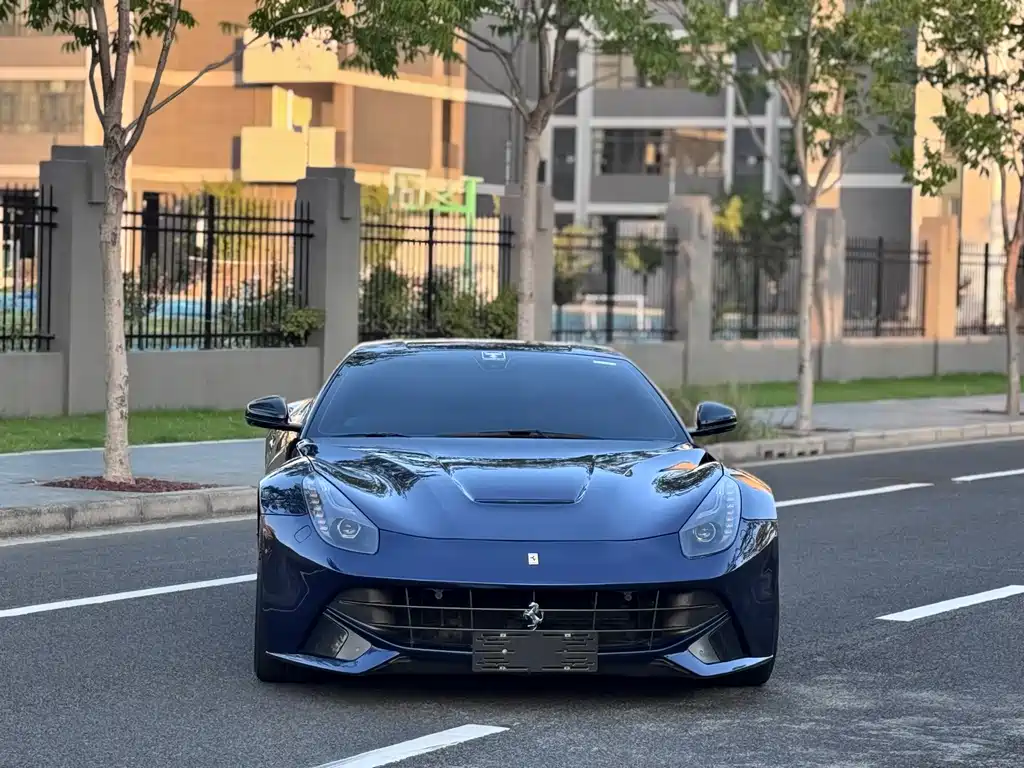 Ferrari F12berlinetta 2016 — фото 3