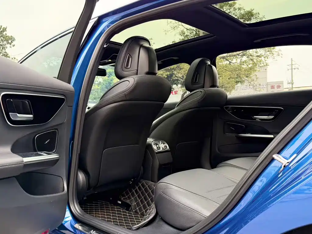 Mercedes-Benz C-Class 2022 — фото 5