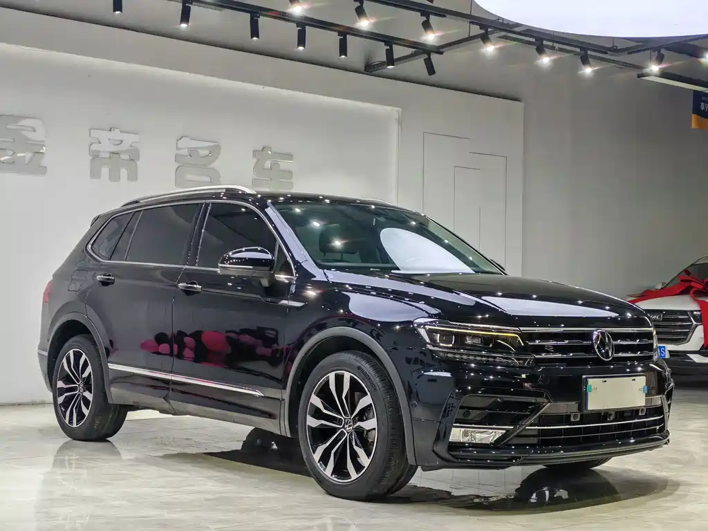 Volkswagen Tiguan L 2021 — фото 3