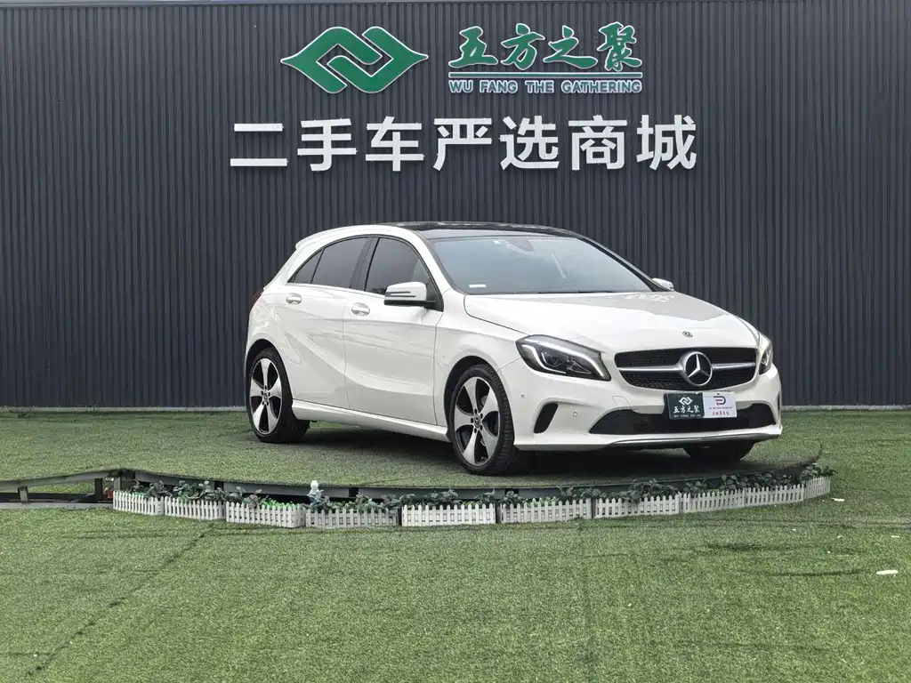 Mercedes-Benz A-Class 2018 — фото 3