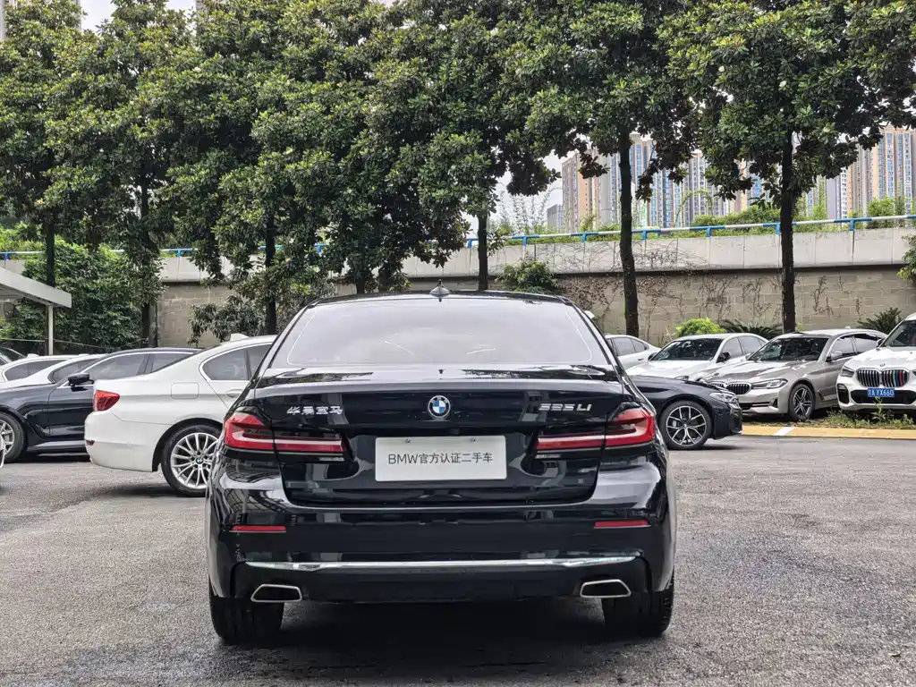 BMW 5 Series 2023