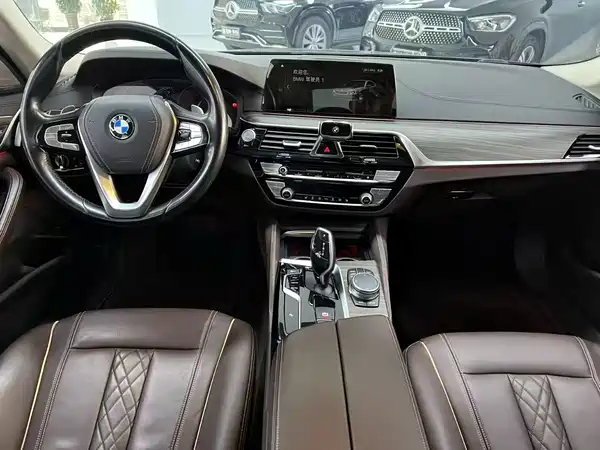 BMW 5 Series 2019