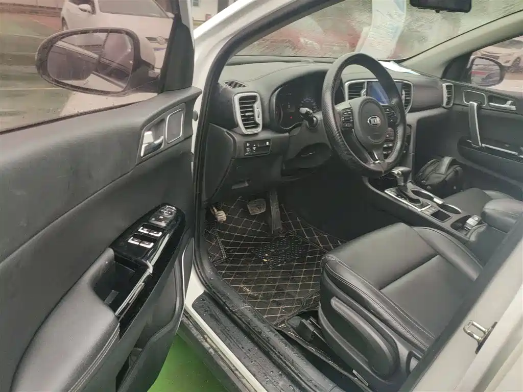 Kia KX5 2016 — фото 12