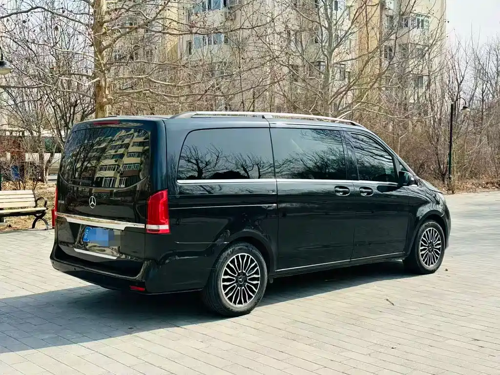 Mercedes-Benz V-Class 2018 — фото 4