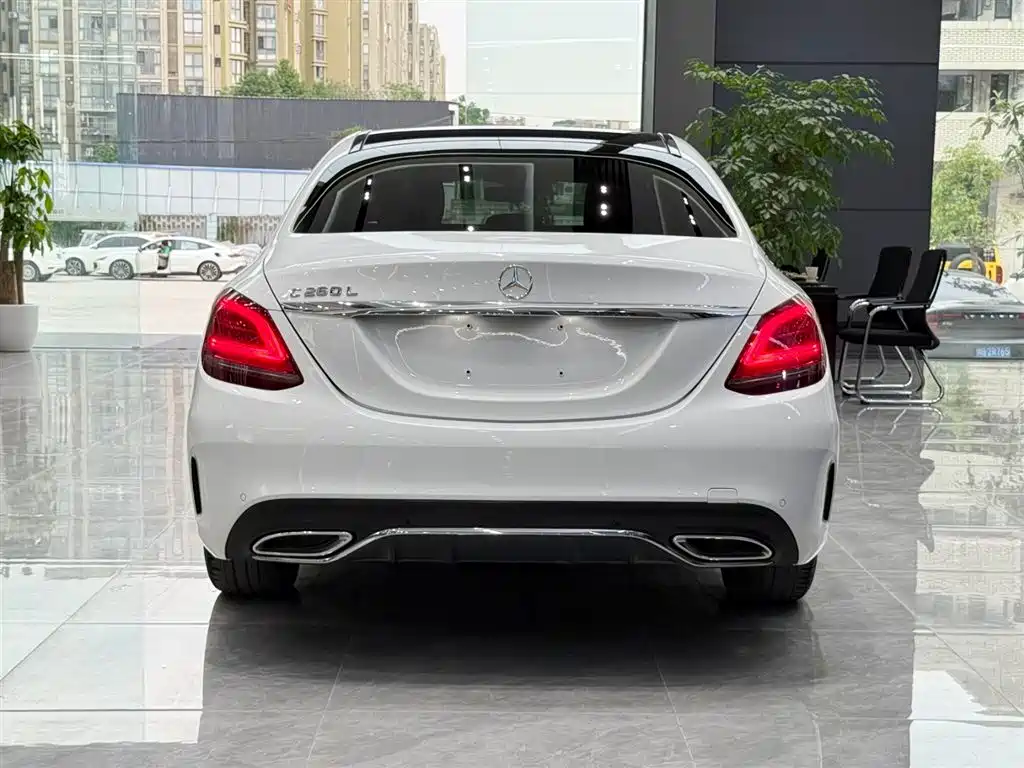 Mercedes-Benz C-Class 2018 — фото 9