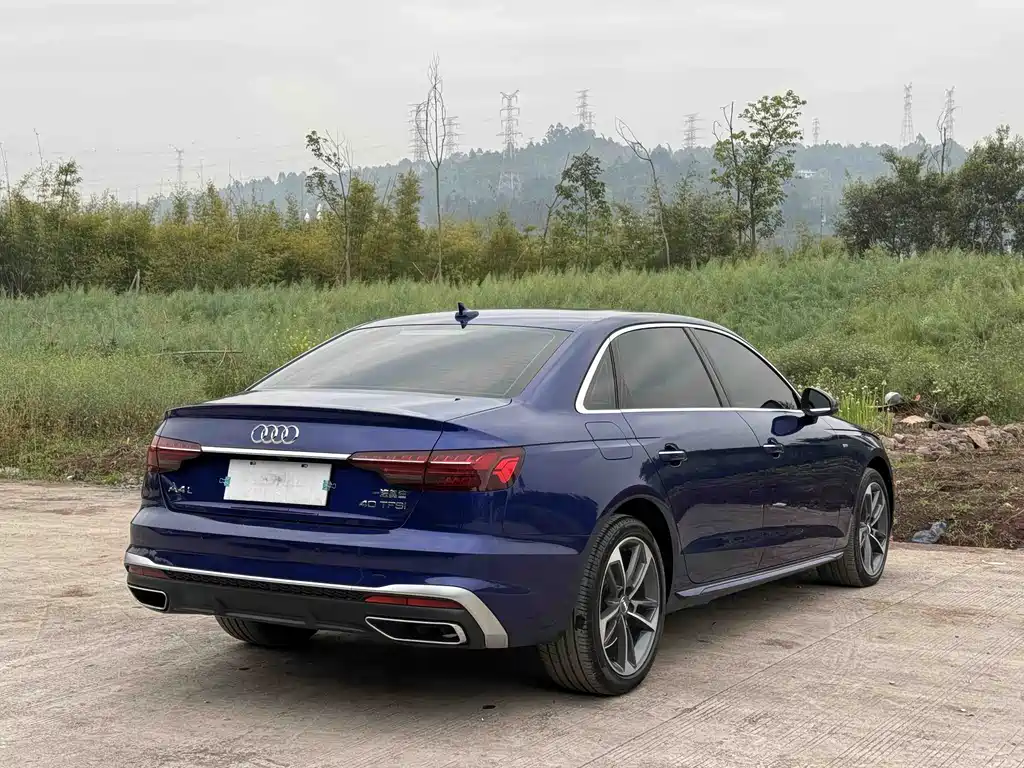 Audi A4L 2020 — фото 19