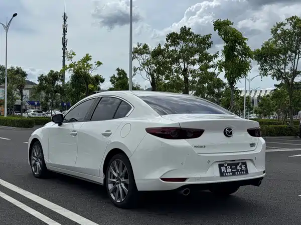 Mazda 3 Axela 2021
