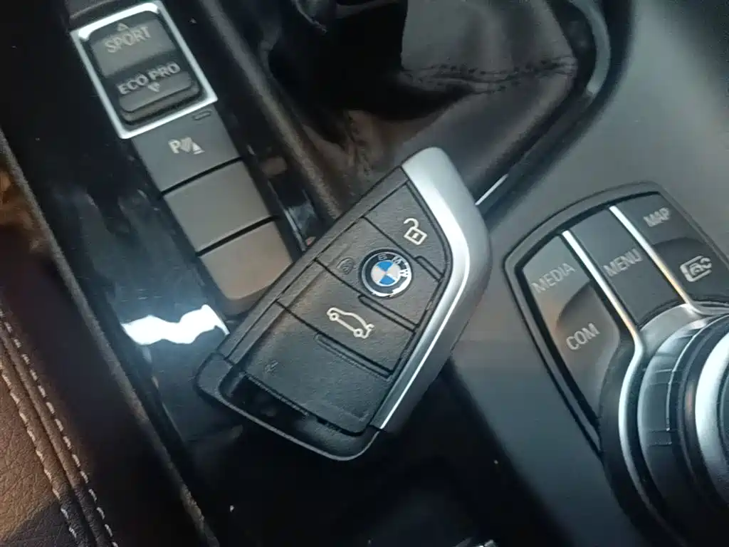 BMW X2 2023 — фото 9