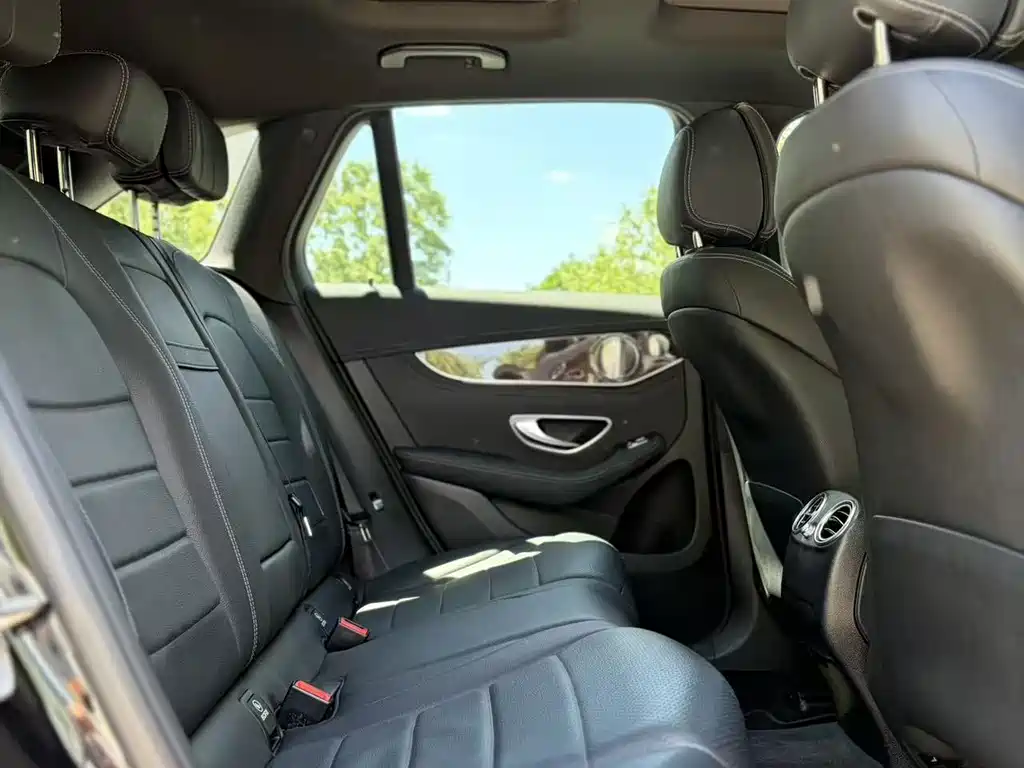 Mercedes-Benz GLC 2018 — фото 10