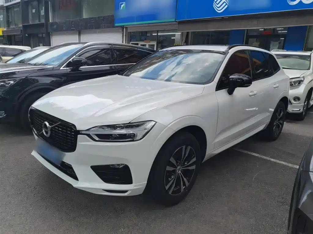 Volvo XC60 2020 — фото 1