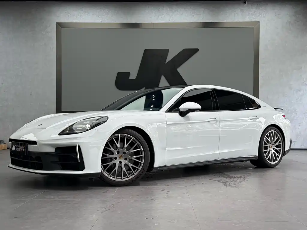 Porsche Panamera 2024