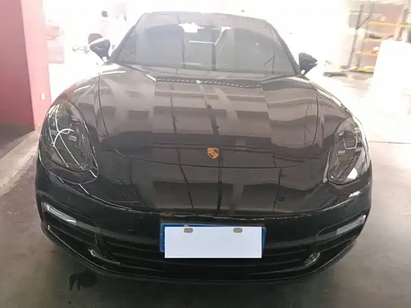 Porsche Panamera 2019