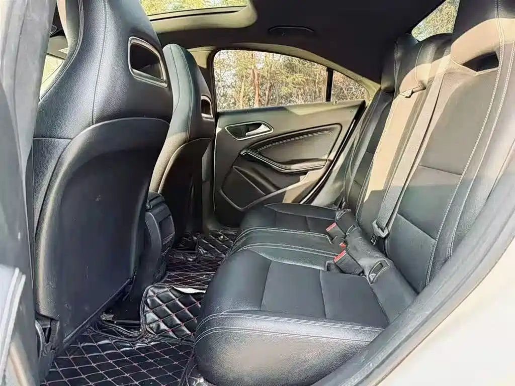 Mercedes-Benz CLA 2017