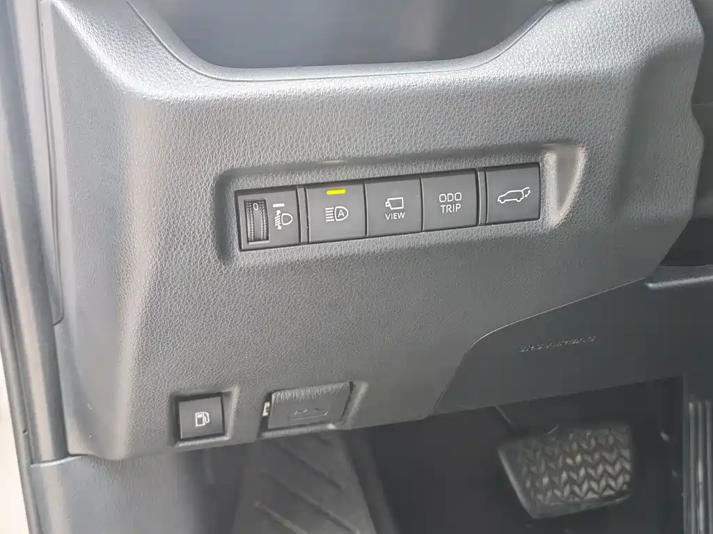Toyota Wildlander 2023 — фото 10