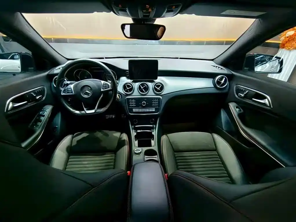 Mercedes-Benz CLA 2017