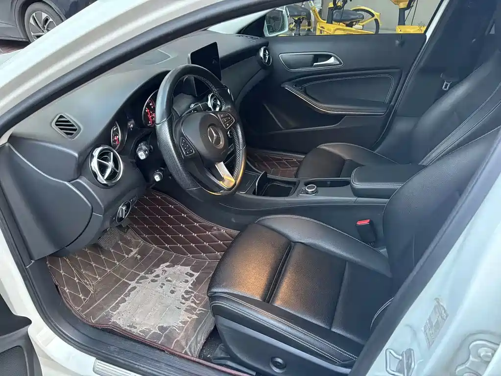 Mercedes-Benz GLA 2017 — фото 2