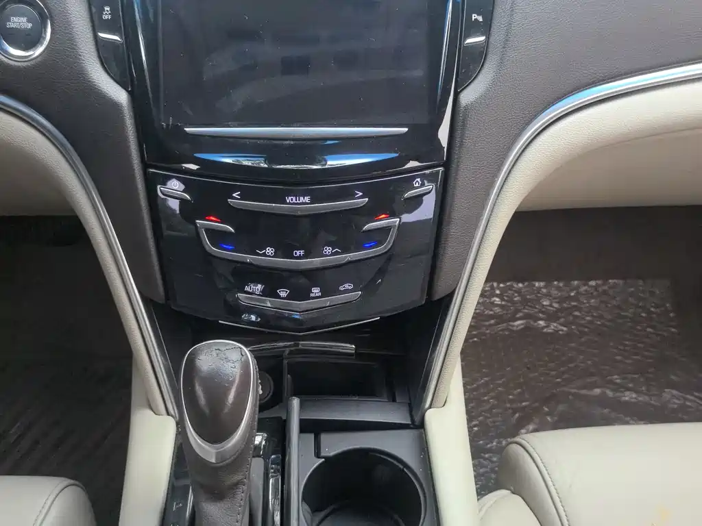 Cadillac XTS 2014 — фото 16