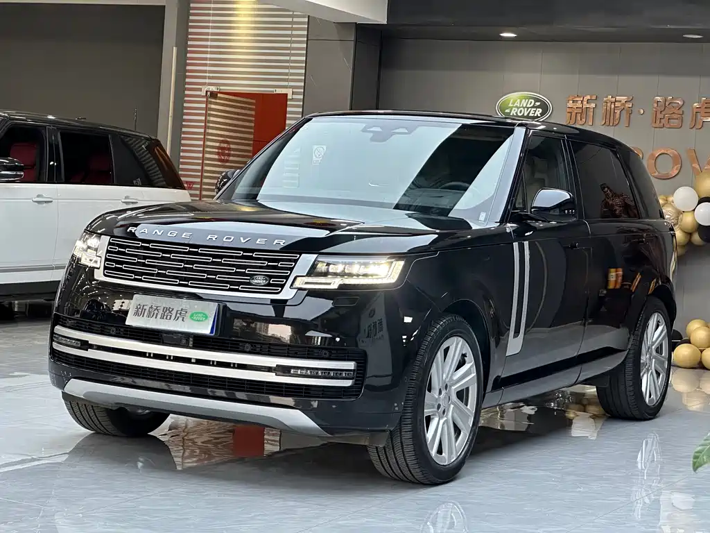 Land Rover Range Rover 2024 — фото 1