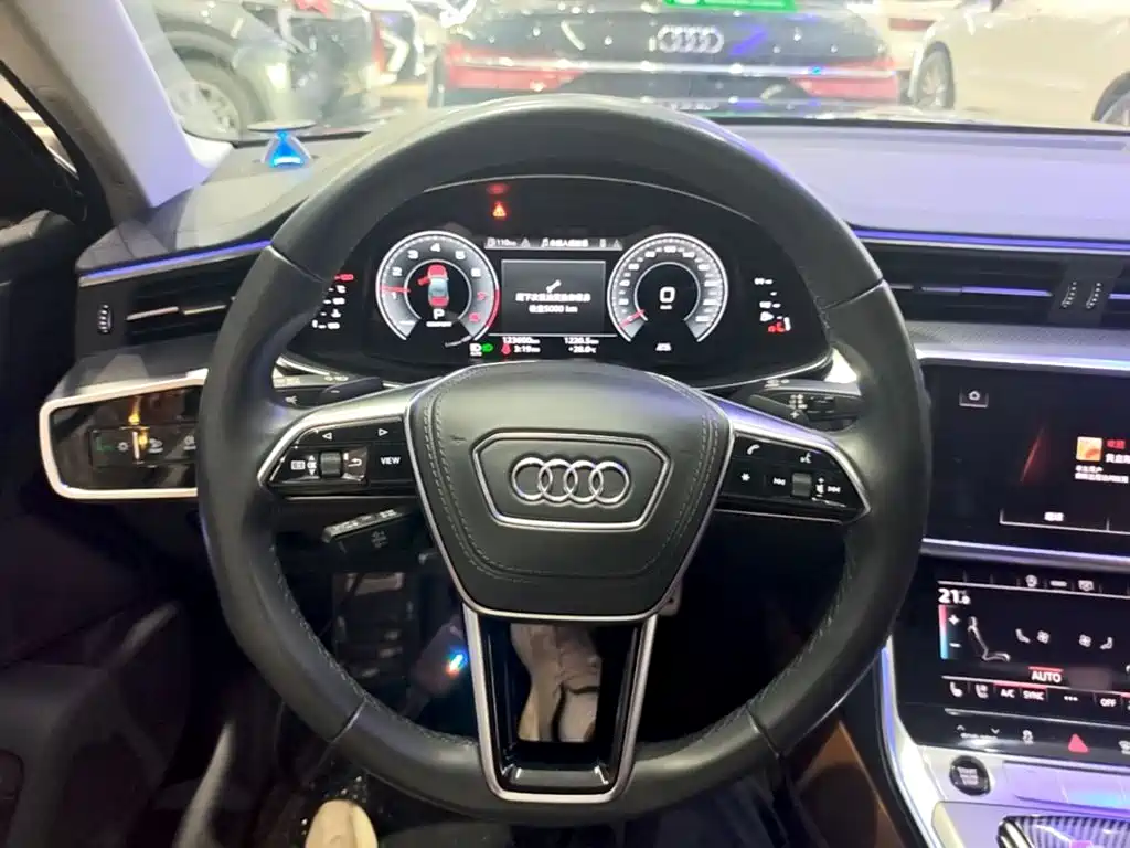 Audi A6L 2023 — фото 11
