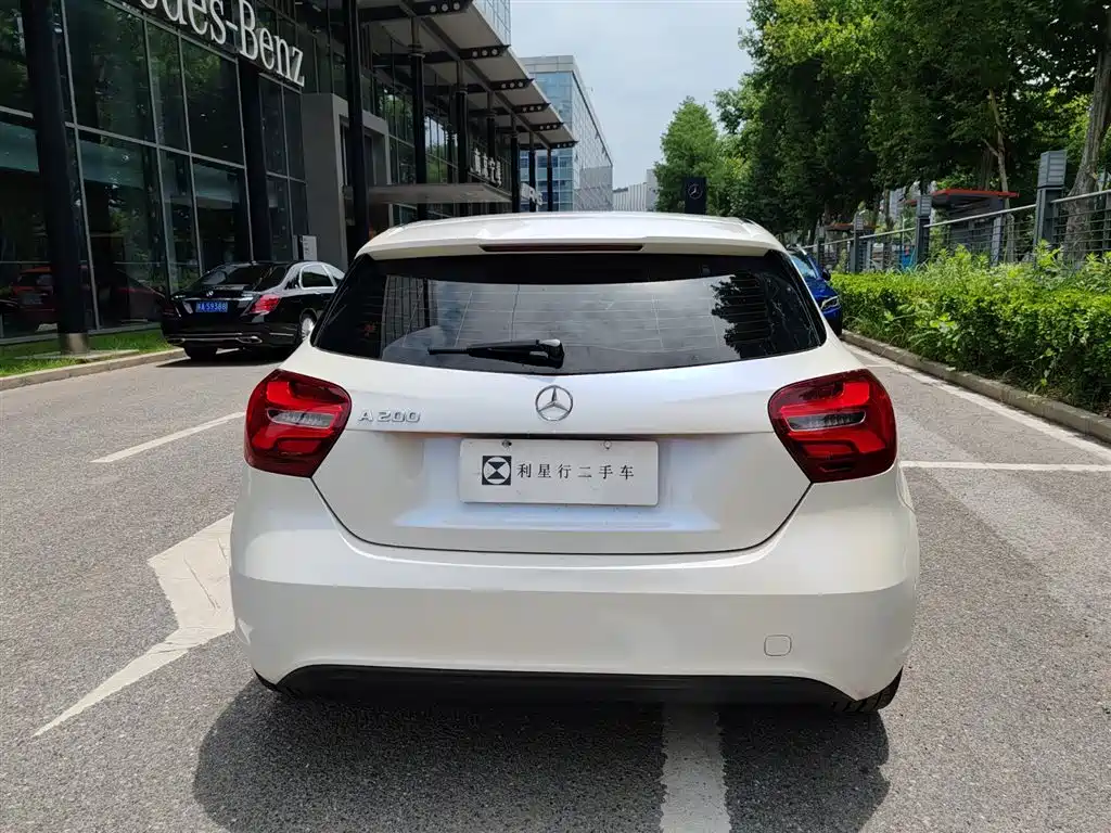 Mercedes-Benz A-Class 2018 — фото 14