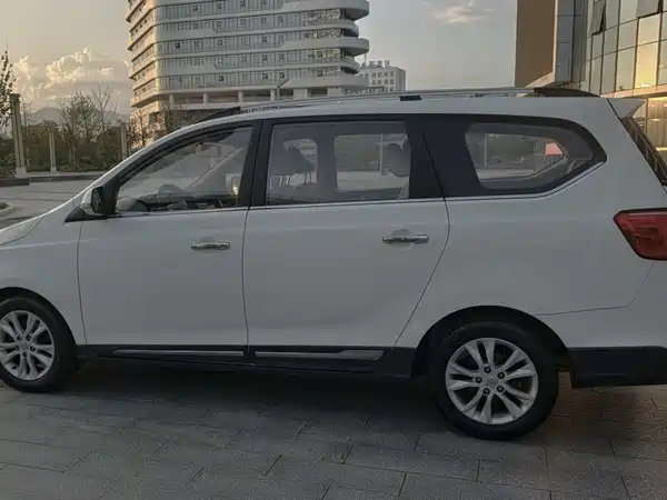 Baojun 730 2016