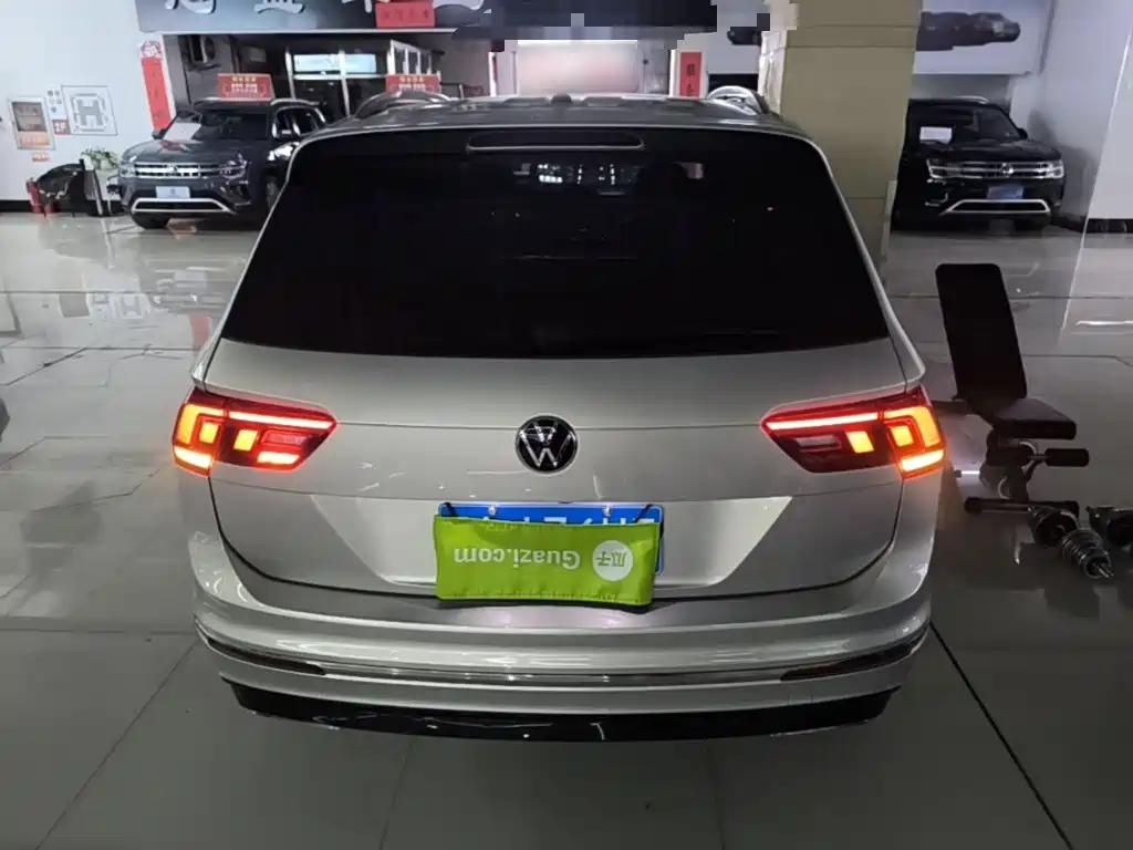Volkswagen Tiguan L 2021 — фото 6